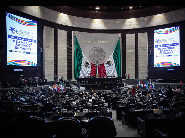 Congreso de México inicia dividido: protestas, choques políticos y falta de consenso