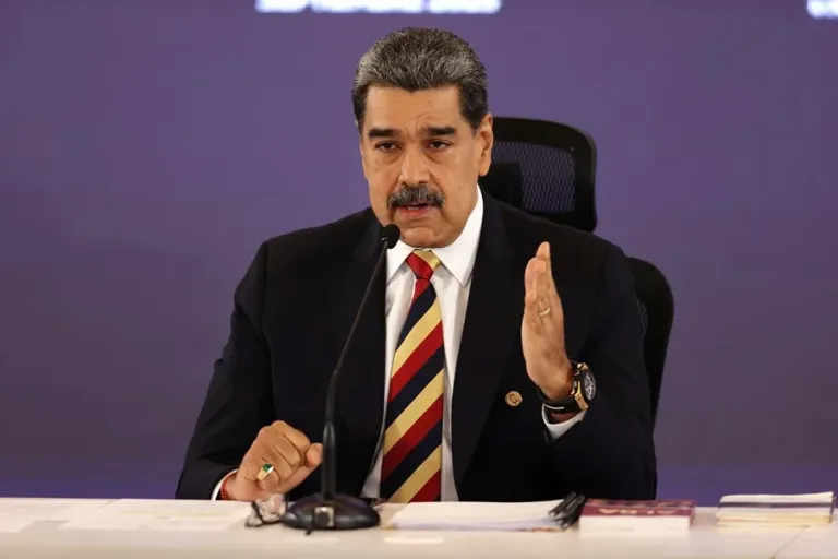 Maduro denuncia el despliegue de barcos y un submarino nuclear en el Mar Caribe