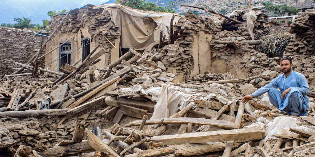Nuevo sismo e incrementa a 2.200 el número de muertos en Afganistán