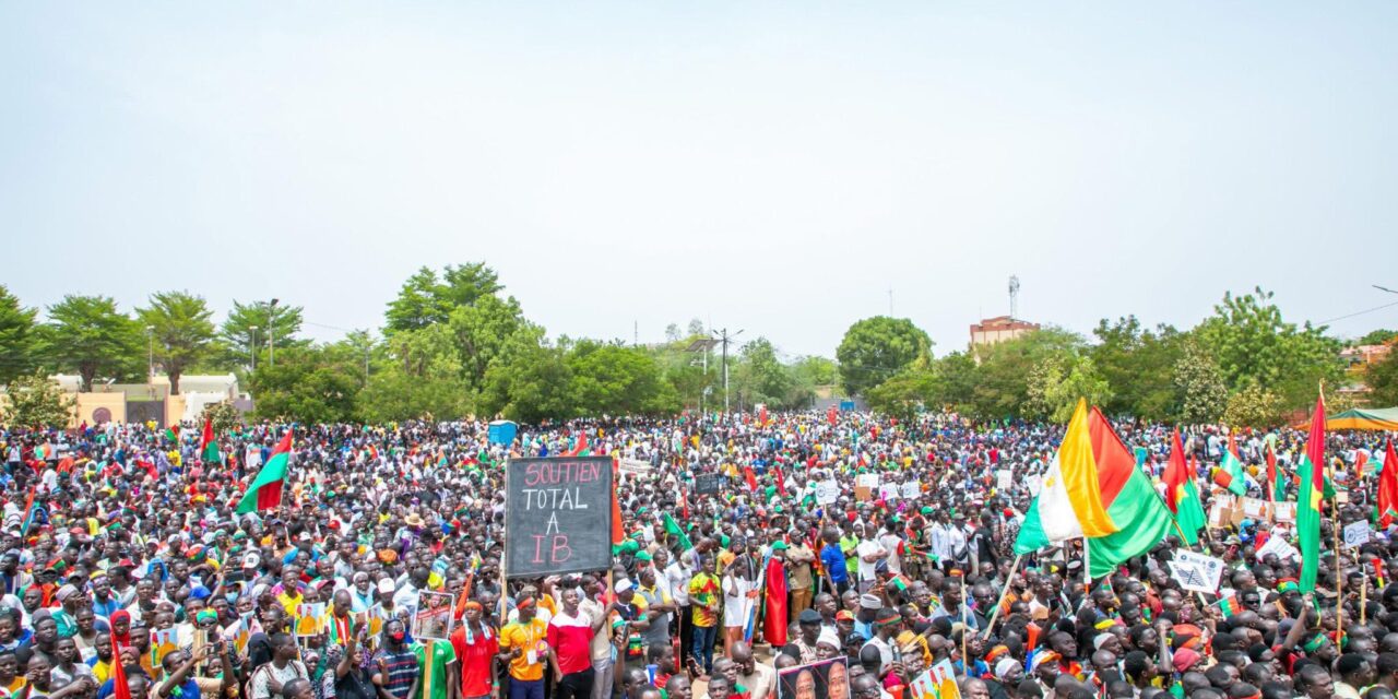 Burkina Faso penaliza la homosexualidad con hasta cinco años de cárcel