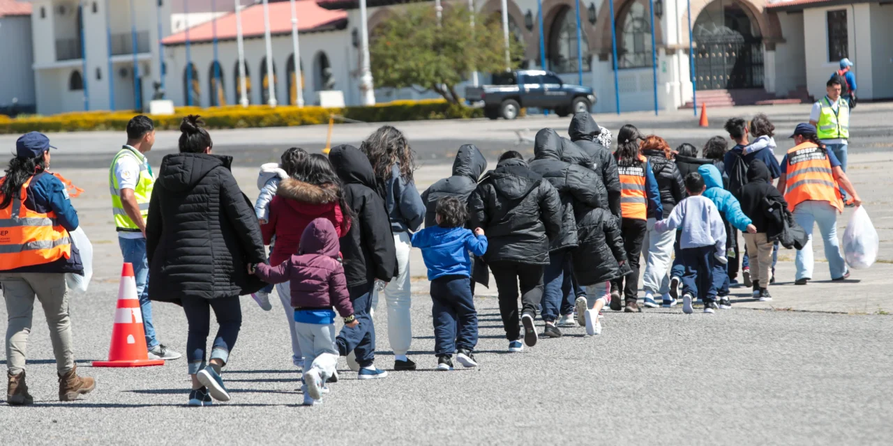 Guatemala recibirá 150 menores expulsados de EE. UU. semanalmente