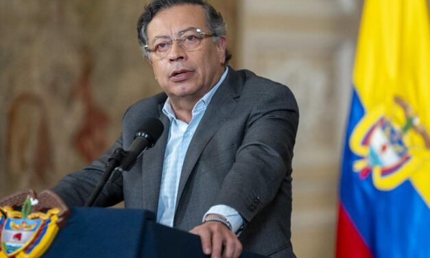 Gustavo Petro critica a la Unión Europea tras informe sobre magnicidio de senador colombiano