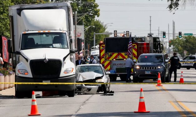 ICE mata a inmigrante que se resistía al arresto en suburbio de Chicago