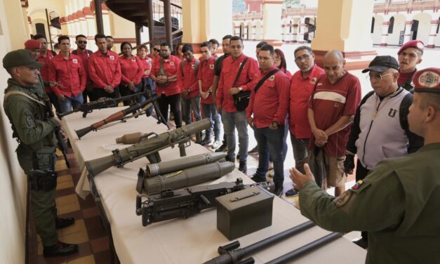 Maduro asegura que más de 8,2 millones de venezolanos acudieron al alistamiento voluntario a la milicia
