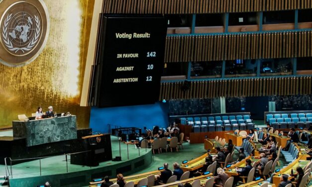 ONU adopta una resolución que respalda la solución de dos Estados: Israel y Palestina
