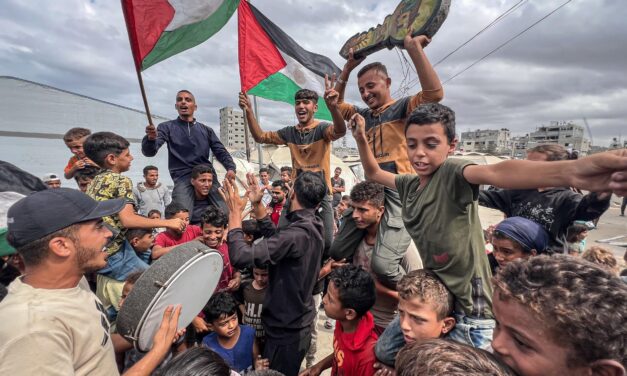Israel anuncia que comenzó el alto el fuego en Gaza tras aprobar el acuerdo con Hamas