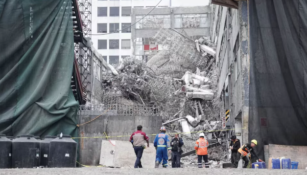 Colapso de edificio en Ciudad de México deja tres víctimas mortales