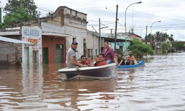 Lluvias provocan inundaciones y evacuaciones masivas en Tucumán, Argentina
