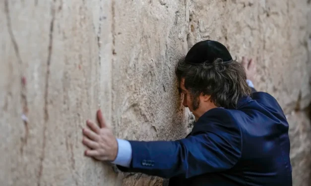 Javier Milei inicia visita oficial de tres días en Israel y se reúne con Benjamin Netanyahu