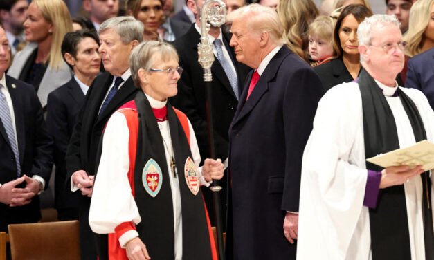 Presidente Trump cancela donación de $11 millones al programa de migrantes “Catholic Charities”