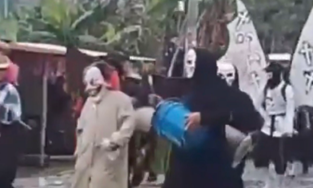 Pandilleros hacen procesión en Guatemala