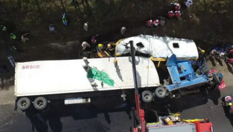 Declaran alerta roja en Santa Bárbara, Honduras tras fatal accidente vial