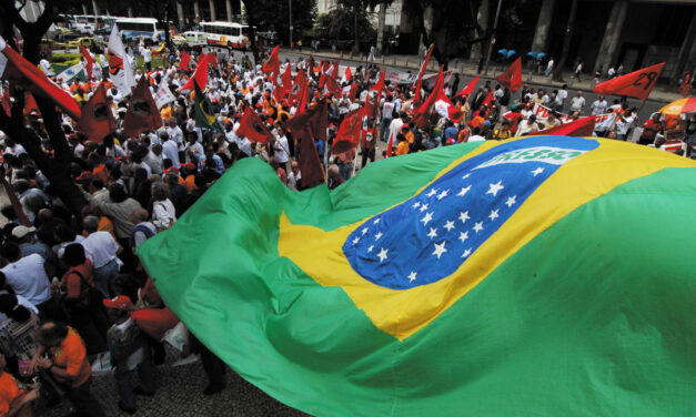 Sindicalistas de Brasil apoyan la propuesta de Lula para reducir horas laborales