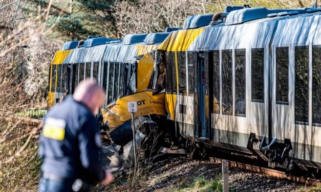 Choque frontal de trenes deja 18 heridos, cinco de ellos en estado grave, en Dinamarca