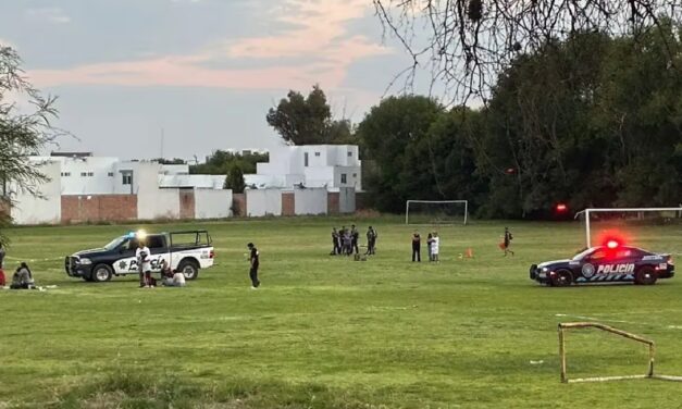 Un niño muere tras caerla encima una portería en una cancha de fútbol en Aguascalientes, México