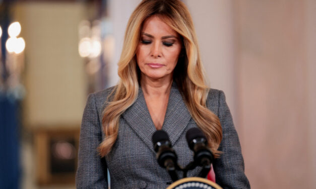 Melania Trump sobre la iniciativa para protección de víctimas de acoso en línea