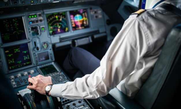 Piloto realizó peligrosa maniobra en su último vuelo como aviador en Islandia