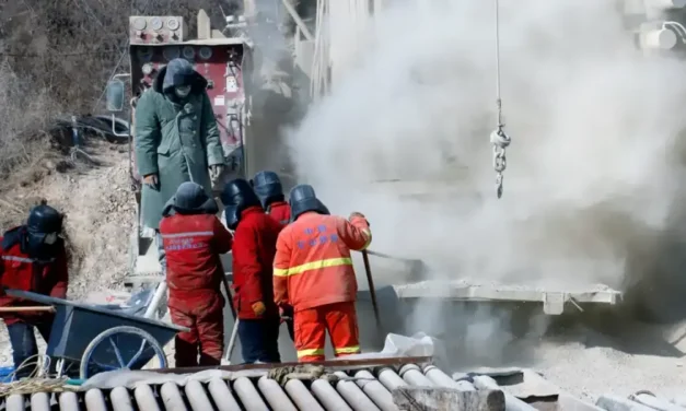 Explosión en mina de carbón deja al menos 90 muertos y decenas de desaparecidos en China