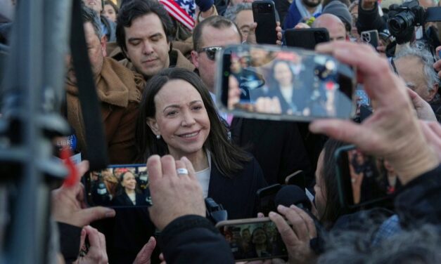 La líder María Corina Machado exige nuevo Consejo Electoral