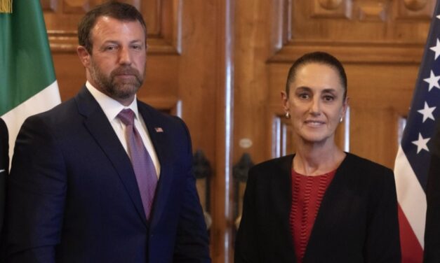 Cifra de migración irregular Mexico-Estados Unidos alcanza mínimo histórico