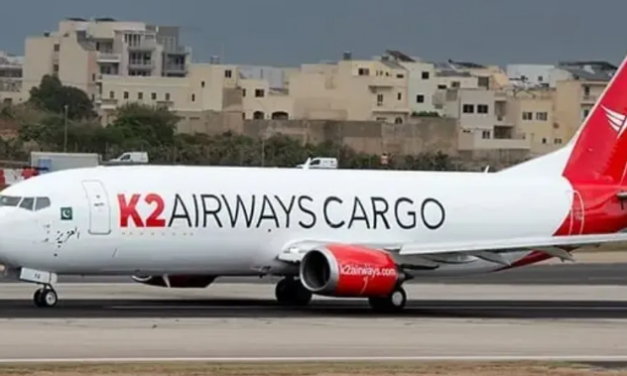 Desaparece avión de carga en Pakistán tras reportar falla