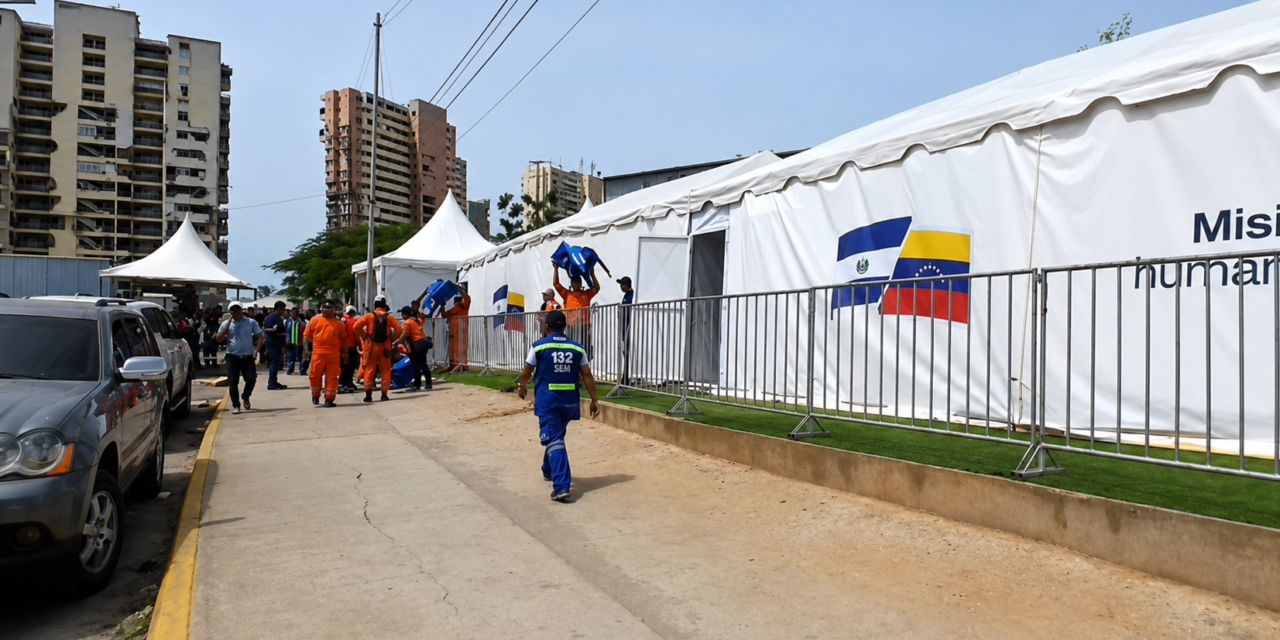 El Salvador instala hospital de campaña para atender a damnificados por los terremotos en Venezuela
