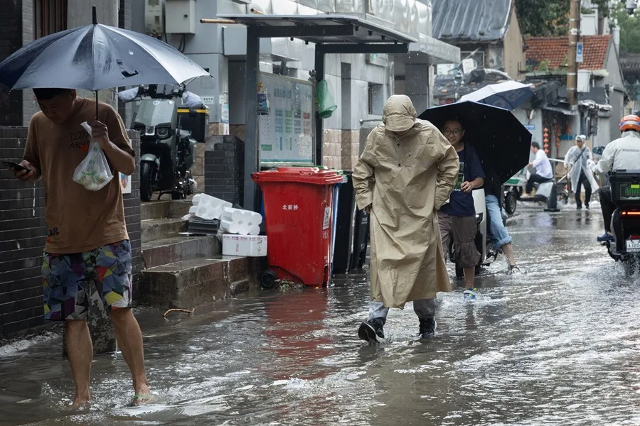 Tifón Noul golpea el sur de China y deja miles de personas evacuadas