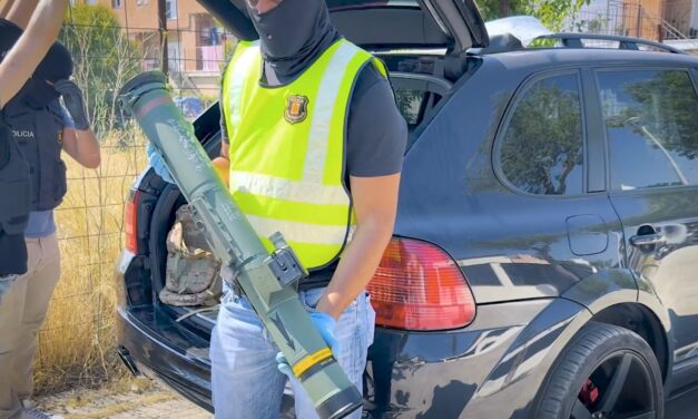 Desarticulan clan de traficantes de armas que tenían hasta lanzacohetes en España