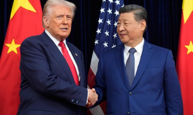 Presidente Trump asegura que China y Rusia no armarán a Irán