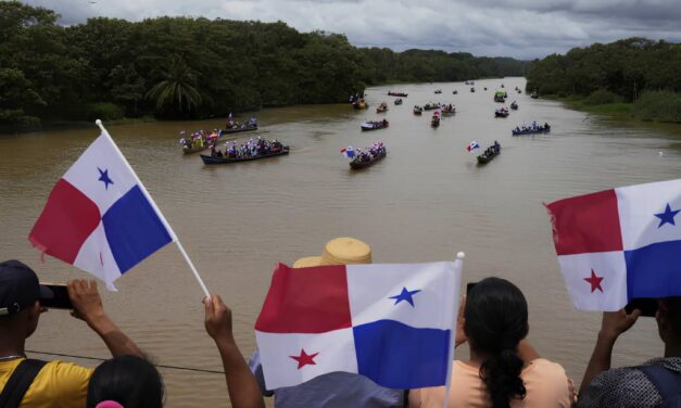 Cientos de panameños protestan por la construcción de un nuevo embalse para el canal