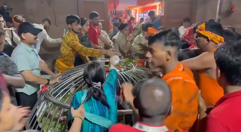 Estampida e incendio en un hotel deja 15 muertos en India
