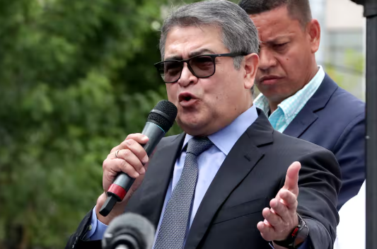 Expresidente hondureño pide “libertad definitiva” en caso de corrupción