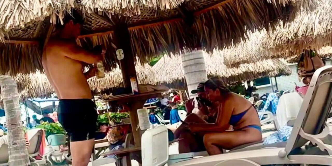 Ministro de Vivienda de vacaciones en medio de la crisis
