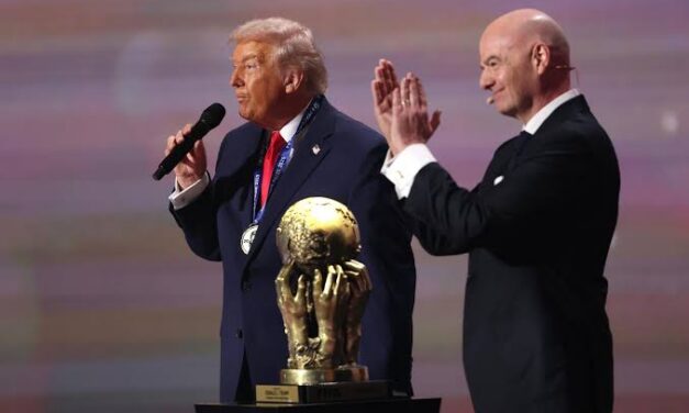 Trump sale en defensa de Infantino en medio de la rebelión de UEFA, AFC y Concacaf