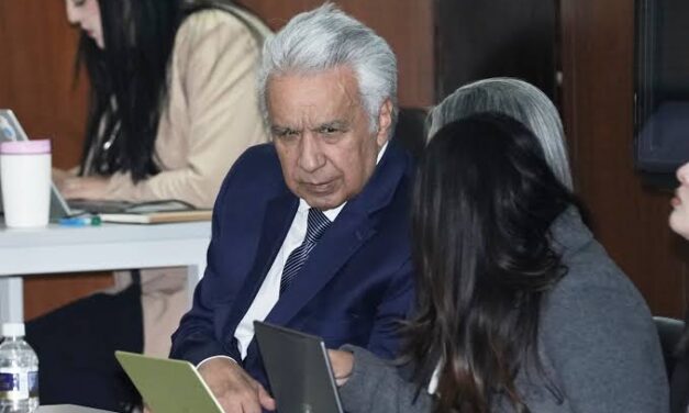 Expresidente de Ecuador Lenín Moreno recibe cinco años de prisión por caso de sobornos