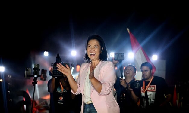 El 49% de los peruanos desaprueba gestión de Keiko Fujimori a casi dos meses de asumir la Presidencia