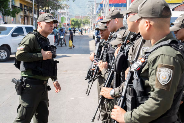 Presidente De la Espriella militariza Santa Marta, Colombia tras repunte de violencia