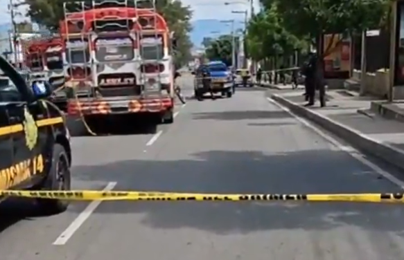 Transportistas en paro de labores tras ataques armados por parte de pandilleros