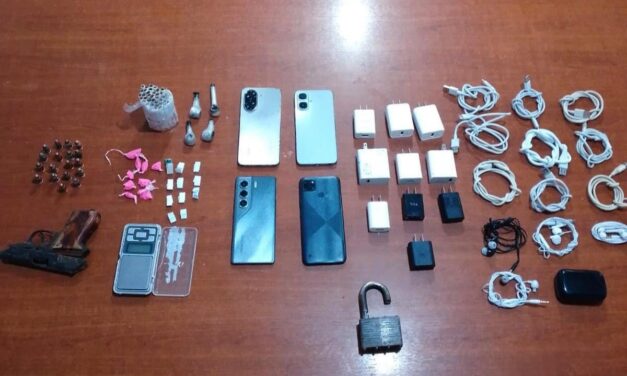 Operativo en cárcel femenina de Guayas deja armas, drogas y celulares decomisados