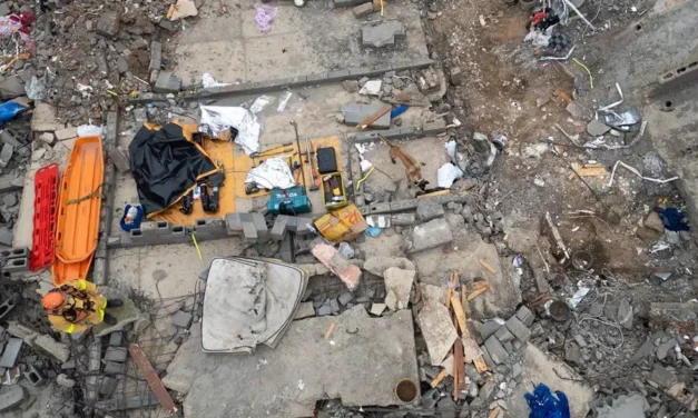 Al menos dos muertos y varios heridos tras desplome de una obra sobre una vivienda en Brasil