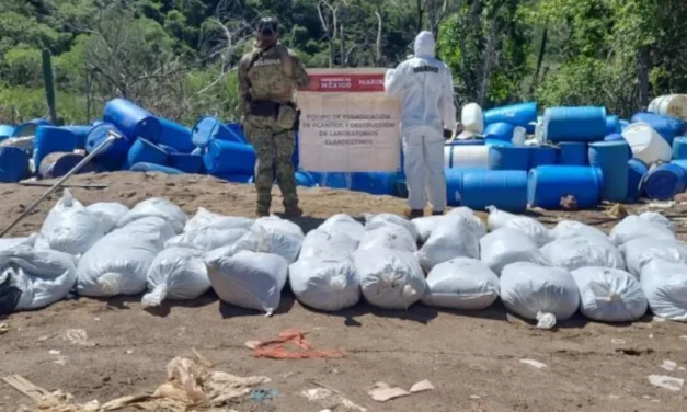 México desmantela tres laboratorios de droga y decomisa casi 17 toneladas en Sinaloa