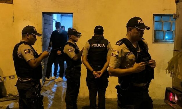 Un adolescente de 13 años y una niña de 7 años son asesinados al interior de su vivienda en Ecuador