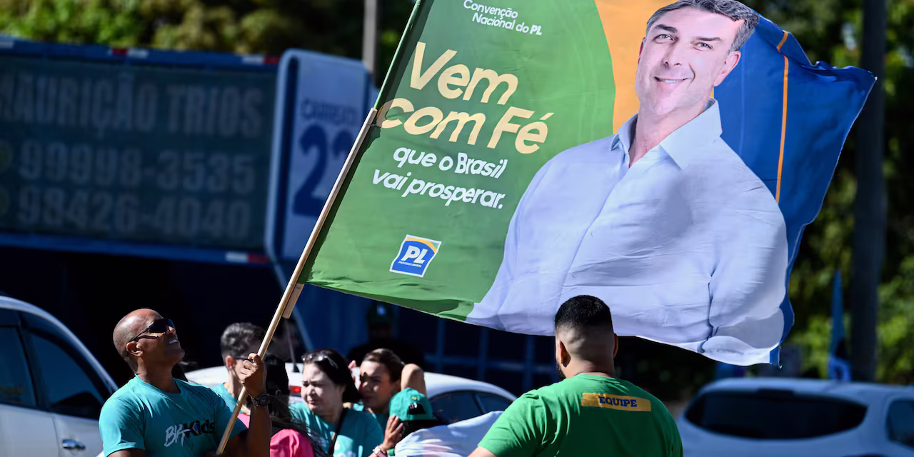 Tribunal Supremo de Brasil ordena investigar posible financiamiento extranjero de Flávio Bolsonaro