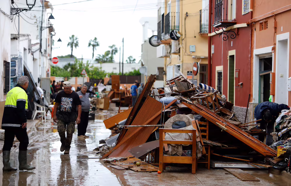 Cuatro muertos, decenas de personas rescatadas y severas inundaciones por nueva DANA en España