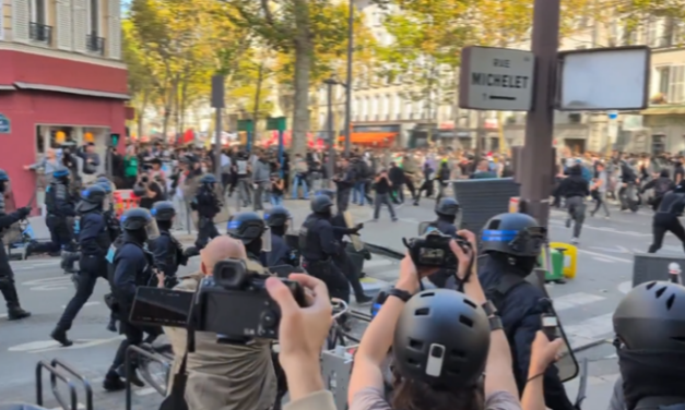 Manifestantes se enfrentan a la policía en Argentina