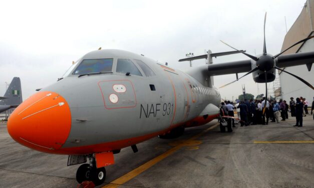 Nigeria rebaja de 32 a 25 el número de muertos tras estrellarse avión militar