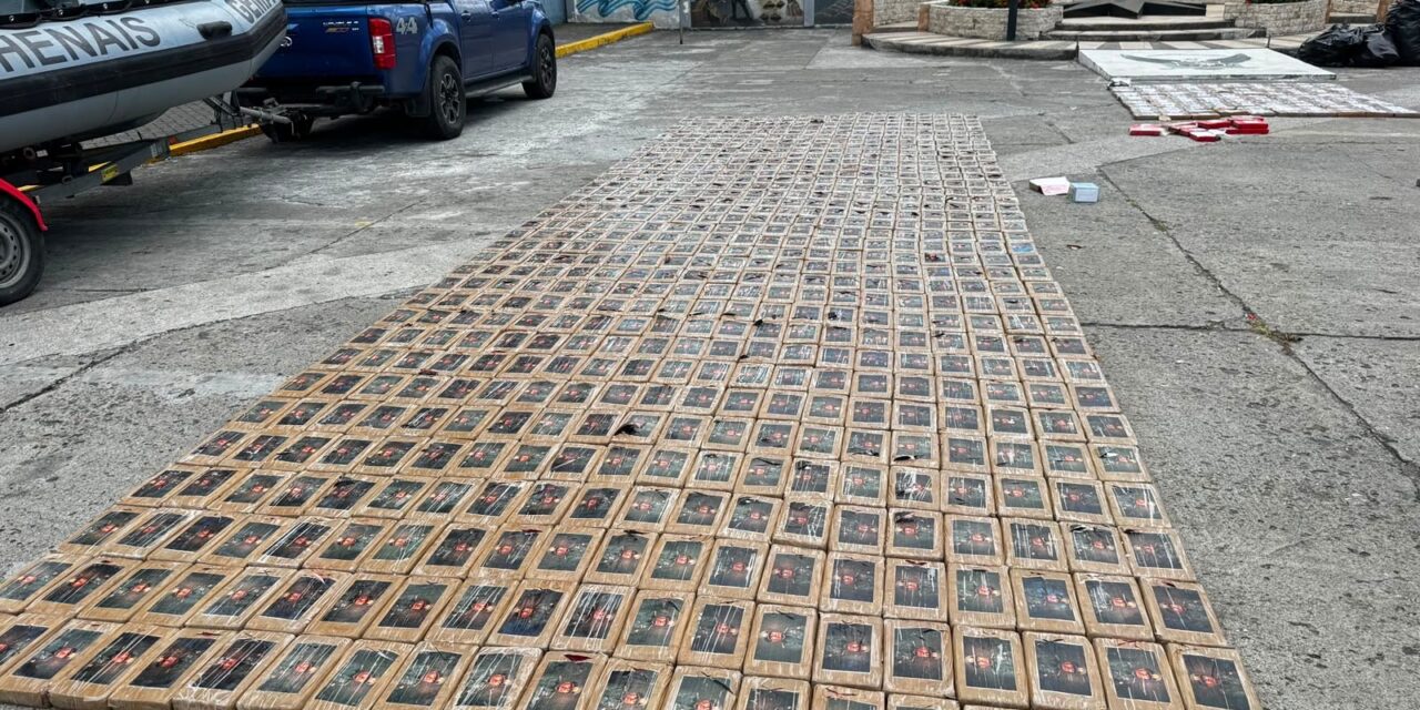 Incautan más de 3,6 toneladas de cocaína frente a las costas de Colombia y Ecuador