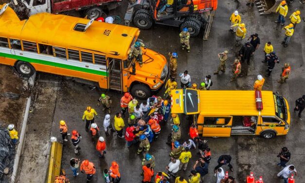 Al menos cuatro muertos y 10 heridos tras aparatoso accidente de tránsito en El Salvador