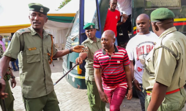Autoproclamado pastor que mató a 190 niños es declarado culpable en Kenia