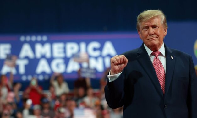 Trump destinará más de $400 millones a la campaña de su partido antes de las elecciones legislativas